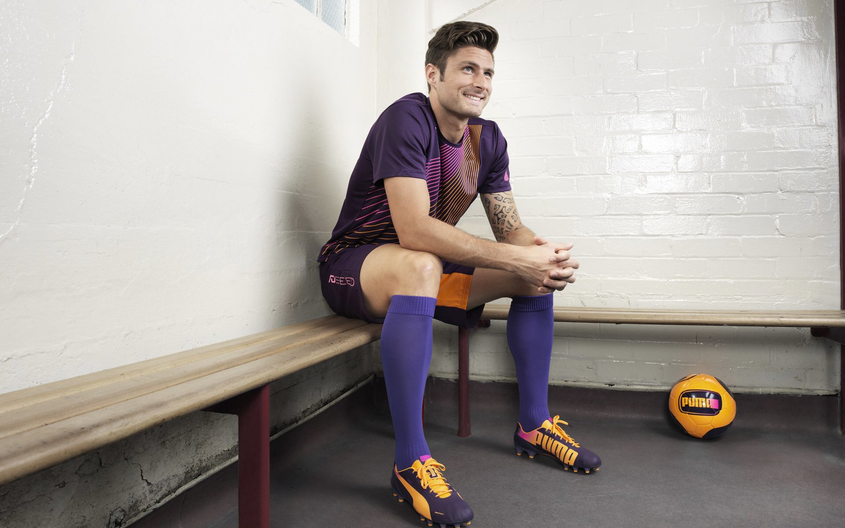 开云体育在线-西决生死战之夜，马丁内利主宰比赛走向